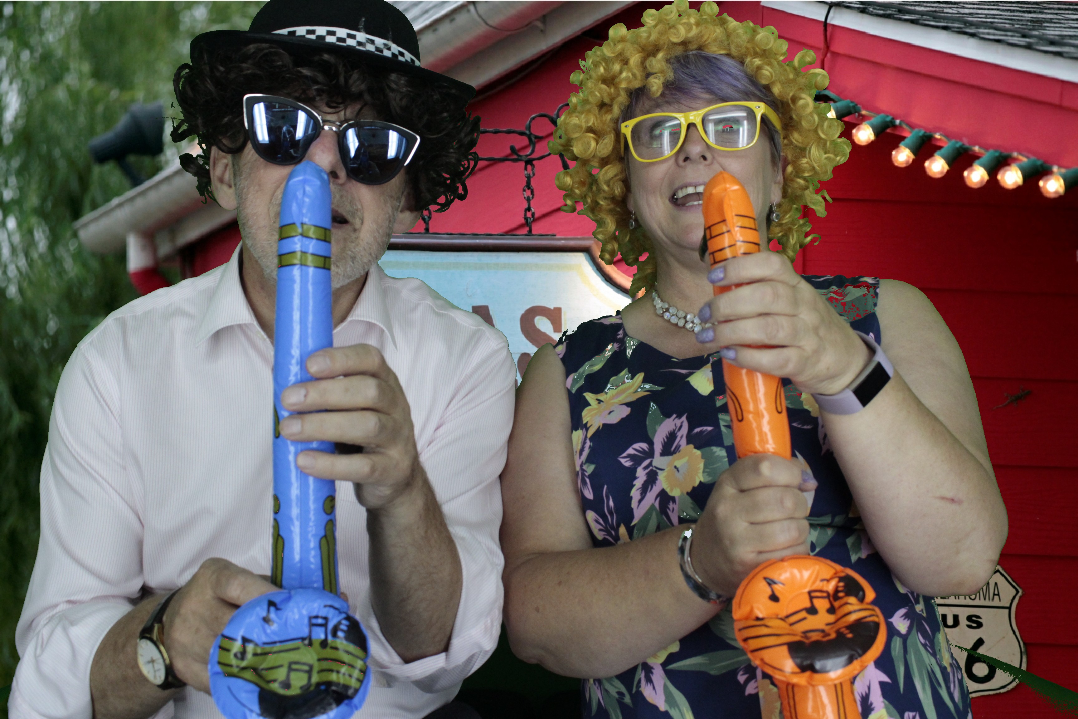 Mr & Mrs Brooks | View more photos from the event at gallery.myphotoboothexperience.co.uk/u/MyPhotoBoothExperienceLtd/Mr-Mrs-Brooks